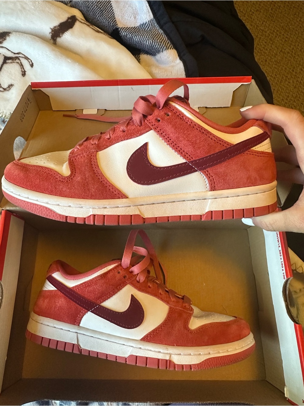 Nike Women’s Dunk Low ‘Valentine's Day 2024